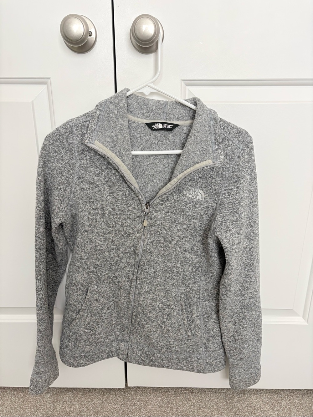 The North Face Women's Light Heather Gray Teddy Fleece Full-Zip Jacket